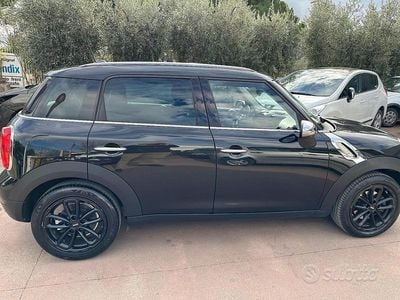 Begagnad Mini Countryman 150 HK (110 kW) 2016 Svart SUV
