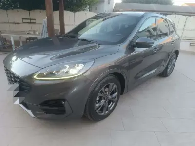 Usata Ford Kuga ST-Line 120 CV (88 kW) 2023 Grigio SUV