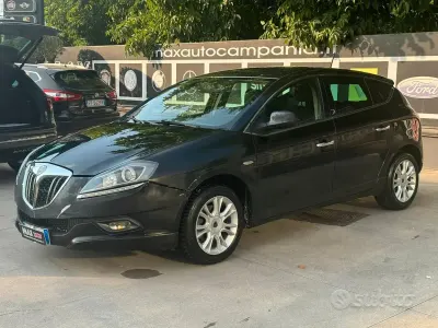 Begagnad Lancia Delta Silver 120 HK (88 kW) 2011 Svart Halvkombi