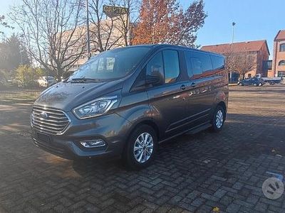 Usata Ford Tourneo Trend 130 CV (95 kW) 2019 Marrone Monovolume