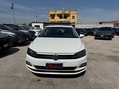 Usata VW Polo Comfortline 65 CV (47 kW) 2018 Bianco Utilitaria