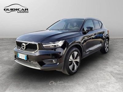 Usata Volvo XC40 Momentum 129 CV (94 kW) 2021 Nero SUV