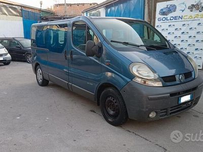 usata Renault Trafic 9 POSTI 2006 DIESEL 1.9