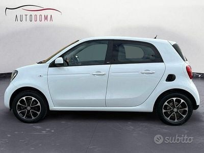Usata Smart ForFour Passion 71 CV (52 kW) 2015 Bianco Utilitaria