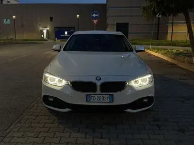 Usata BMW 420 Coupé Sport Line 190 CV (139 kW) 2016 Bianco Coupé