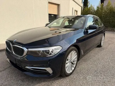 Usata BMW 530 Luxury Line 265 CV (194 kW) 2019 Blu Station wagon