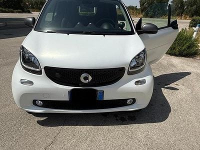 Usata Smart ForTwo Electric Drive Passion 60 kW (82 CV) 2019 Bianco Cabrio