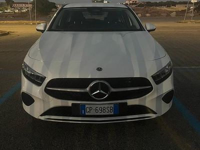 Usata Mercedes A180 Business 136 CV (100 kW) 2023 Bianco Berlina