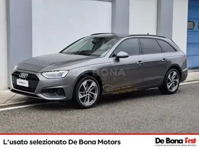 Usata Audi A4 Business 163 CV (119 kW) 2022 Grigio Station wagon