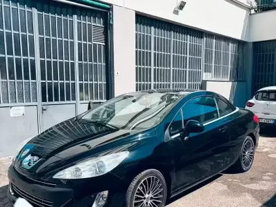 Usata Peugeot 308 CC 158 CV (116 kW) 2010 Nero Cabrio