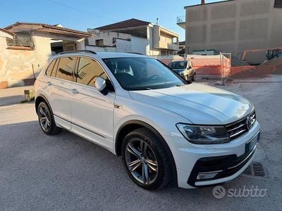 Usata VW Tiguan R-line 190 CV (139 kW) 2017 Bianco SUV
