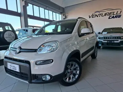 Gebraucht Fiat Panda 4x4 S 95 PS (69 kW) 2016 Beige Kleinwagen