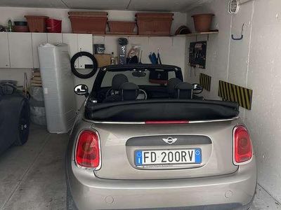 Usata Mini One Cabriolet 170 CV (125 kW) 2016 Cabrio