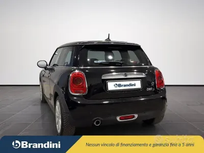Usata Mini One D 95 CV (69 kW) 2019 Nera Utilitaria
