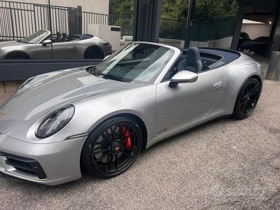 Usata Porsche 992 485 CV (356 kW) 2024 Grigio Cabrio