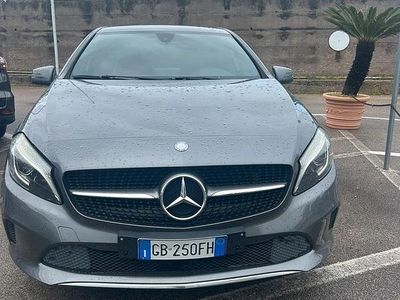 Usata Mercedes A180 2017 Grigio Berlina