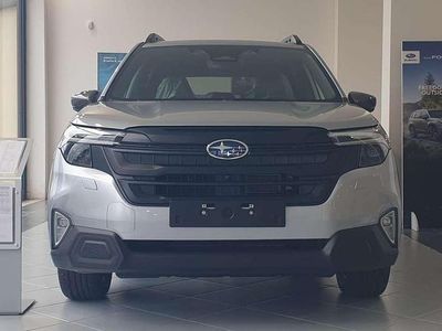 Argento Nuova 2026 Subaru Forester Style SUV | 38.950 €