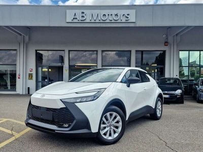 Nuova Toyota C-HR Active 140 CV (102 kW) 2025 Bianco SUV