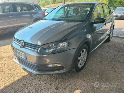 Usata VW Polo Trendline 75 CV (55 kW) 2014 Grigio Berlina