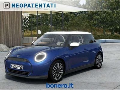 Nuova Mini Cooper Classic 135 kW (184 CV) 2025 Blazing blue Utilitaria