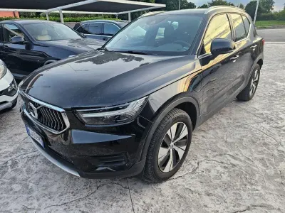 Usata Volvo XC40 Business Edition 129 CV (94 kW) 2022 Nero SUV
