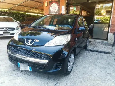 Usado Citroën C1 68 CV (50 kW) 2009 Negro Utilitario