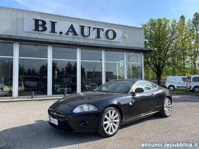 usata Jaguar XK8 4.2 V8 Coupé Castegnato