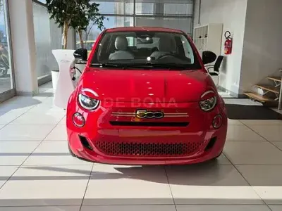 Nuova Fiat 500 Icon 65 CV (47 kW) 2026 Rosso Utilitaria