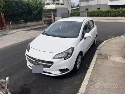 Usata Opel Corsa 90 CV (66 kW) 2016 Bianco Utilitaria