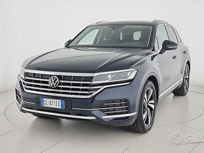 Usata VW Touareg Elegance 231 CV (169 kW) 2022 Blu SUV