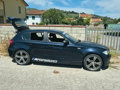 Usata BMW 120 177 CV (130 kW) 2007 Bluazzurro Utilitaria