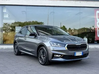 Usata Skoda Fabia 80 CV (58 kW) 2025 Grigio scuro Utilitaria