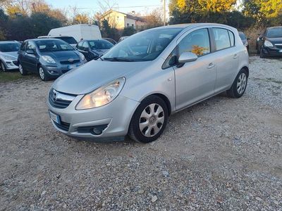 Grigio Usata 2012 Opel Corsa Berlina | 3400 € (Buon prezzo)