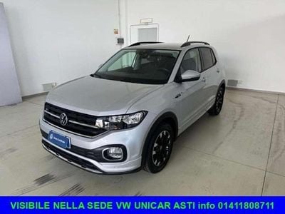 Usata VW T-Cross Sportline 110 CV (80 kW) 2022 Reflex silver SUV