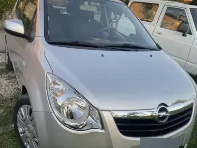 Usata Opel Agila 65 CV (47 kW) 2008 Grigio Utilitaria