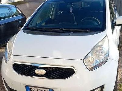 Begagnad Kia Venga 90 HK (66 kW) 2012 Halvkombi
