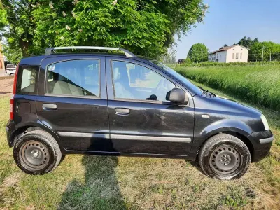 Usata Fiat Panda Active 77 CV (56 kW) 2012 Nero Utilitaria