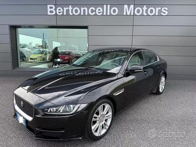 Usata Jaguar XE Prestige 180 CV (132 kW) 2016 Nero Berlina
