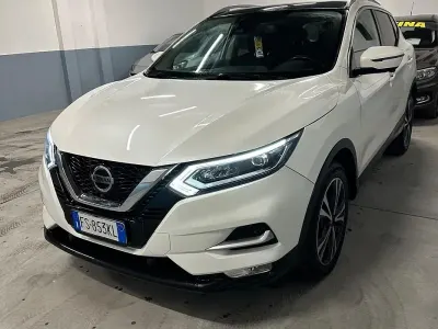 Usata Nissan Qashqai Tekna 116 CV (85 kW) 2018 Bianco SUV