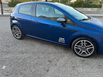 Usata Fiat Grande Punto 90 CV (66 kW) 2006 Blu Utilitaria