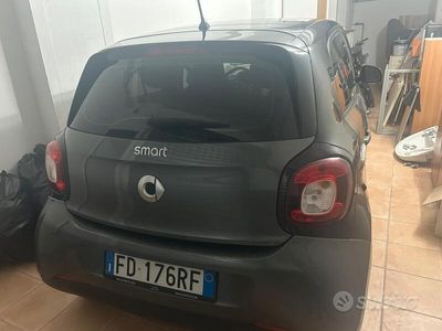 Grigio Usata 2018 Smart ForFour Utilitaria | 10.000 €