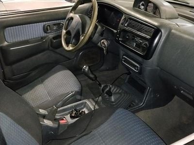 Usata Mitsubishi L200 2000 Grigio Pick-up
