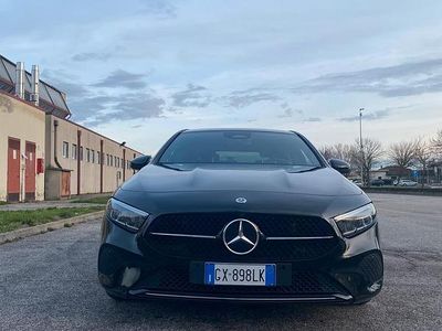 Usata Mercedes A180 136 CV (100 kW) 2023 Nero Berlina