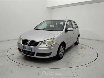 Usata VW Polo Trendline 69 CV (50 kW) 2008 Argento Utilitaria