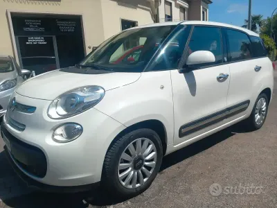 Begagnad Fiat 500L Living 105 HK (77 kW) 2015 Vit Minibuss