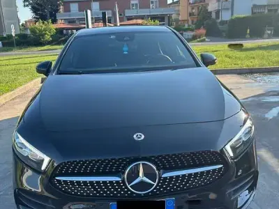 Usata Mercedes A200 AMG line 163 CV (119 kW) 2022 Nero Berlina