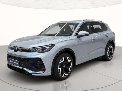 Usata VW Tiguan R-line 150 CV (110 kW) 2025 Dolomite silver metallizzato SUV