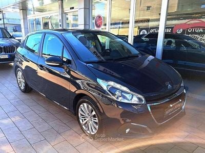 Usata Peugeot 208 Active 82 CV (60 kW) 2018 Grigio Utilitaria