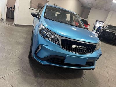 Nuova EMC QUATTRO 103 CV (75 kW) 2025 Blu/azzurro SUV