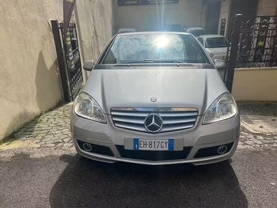 Usata Mercedes A180 Avantgarde 115 CV (84 kW) 2011 Argento Coupé